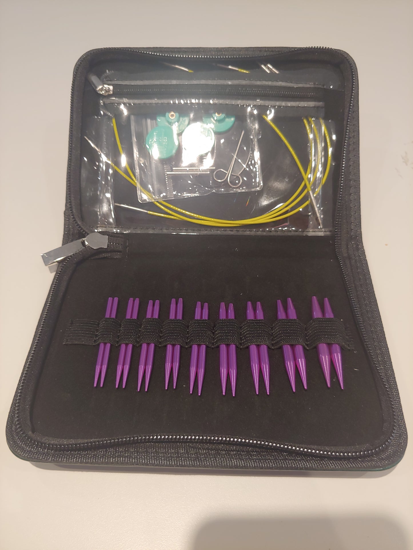 Interchangeable Knitting Metal Needle set.