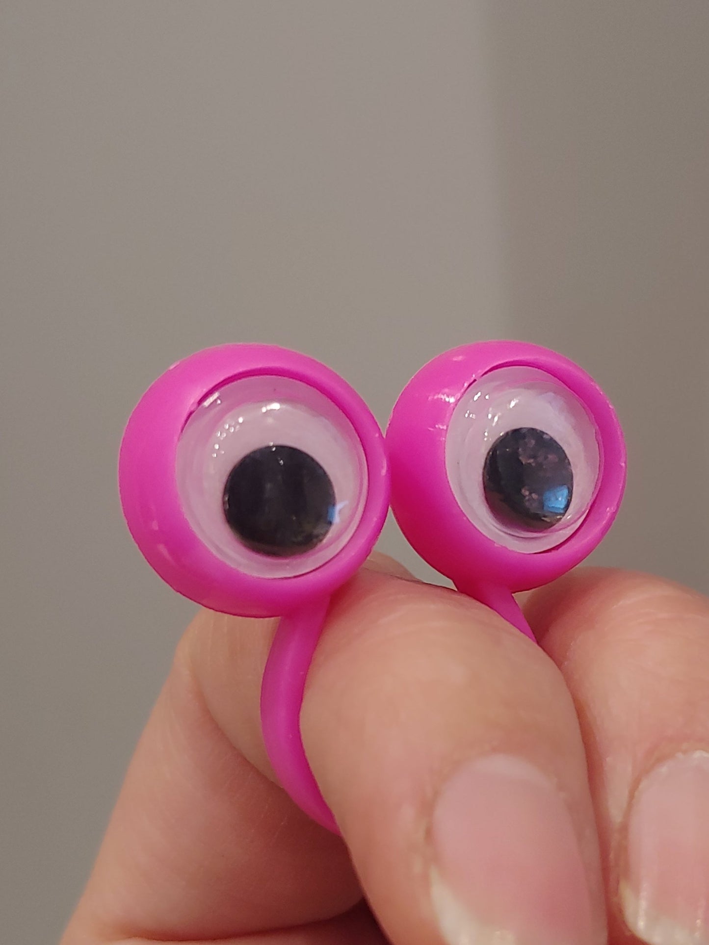 Googly eye ring