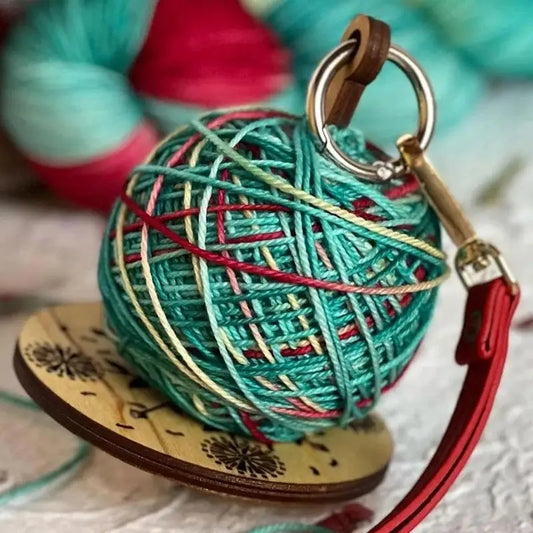 Yarn cake wrist Holder