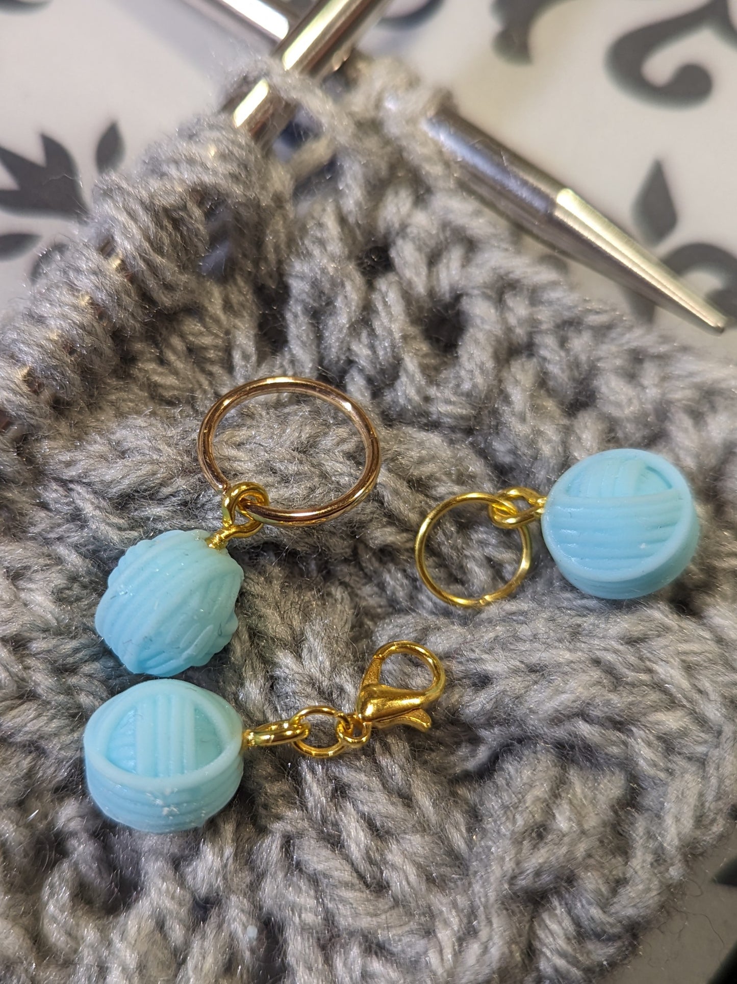 Yarn Ball Stitch Marker/Charm/zipper pull