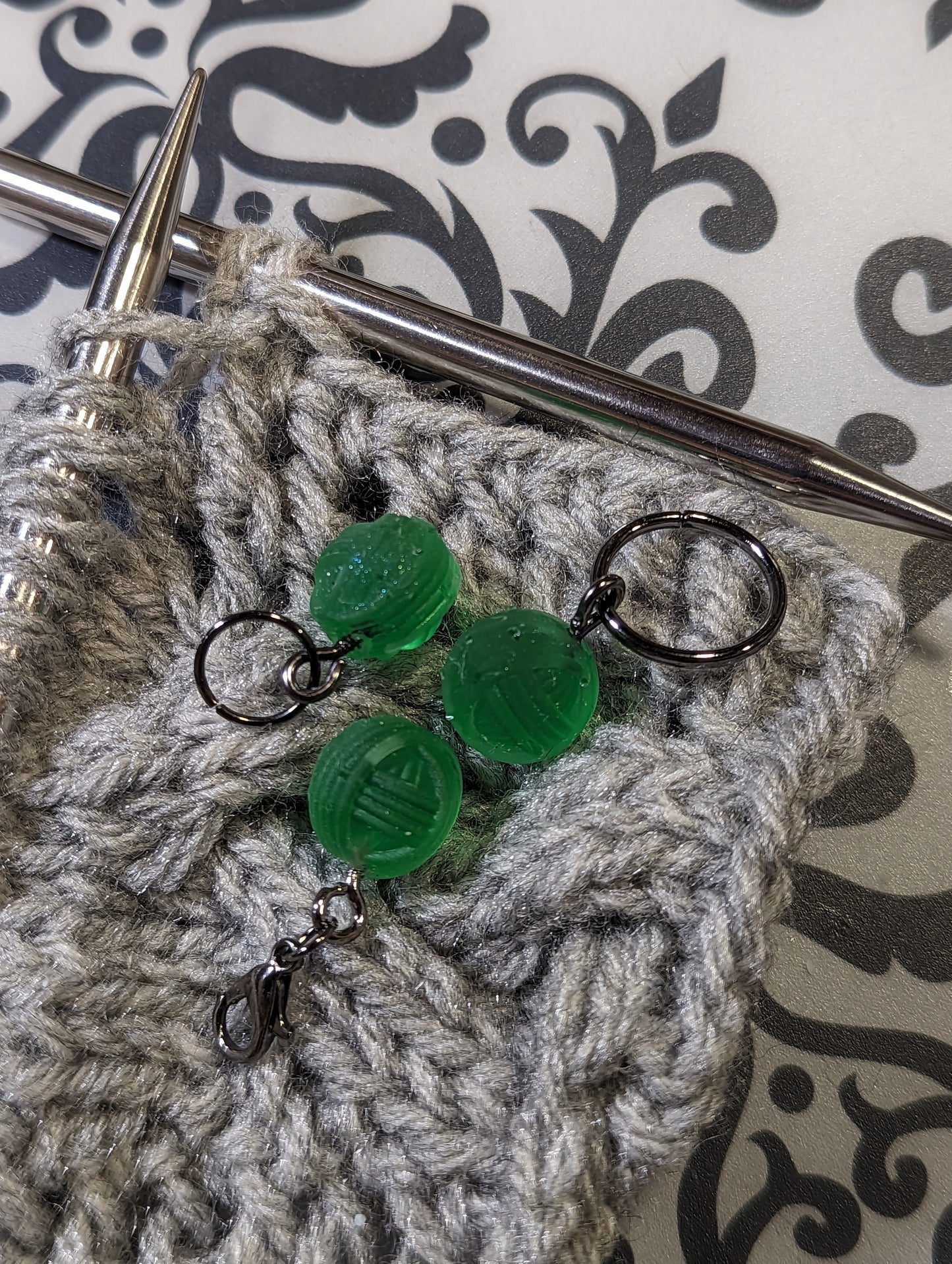 Yarn Ball Stitch Marker/Charm/zipper pull