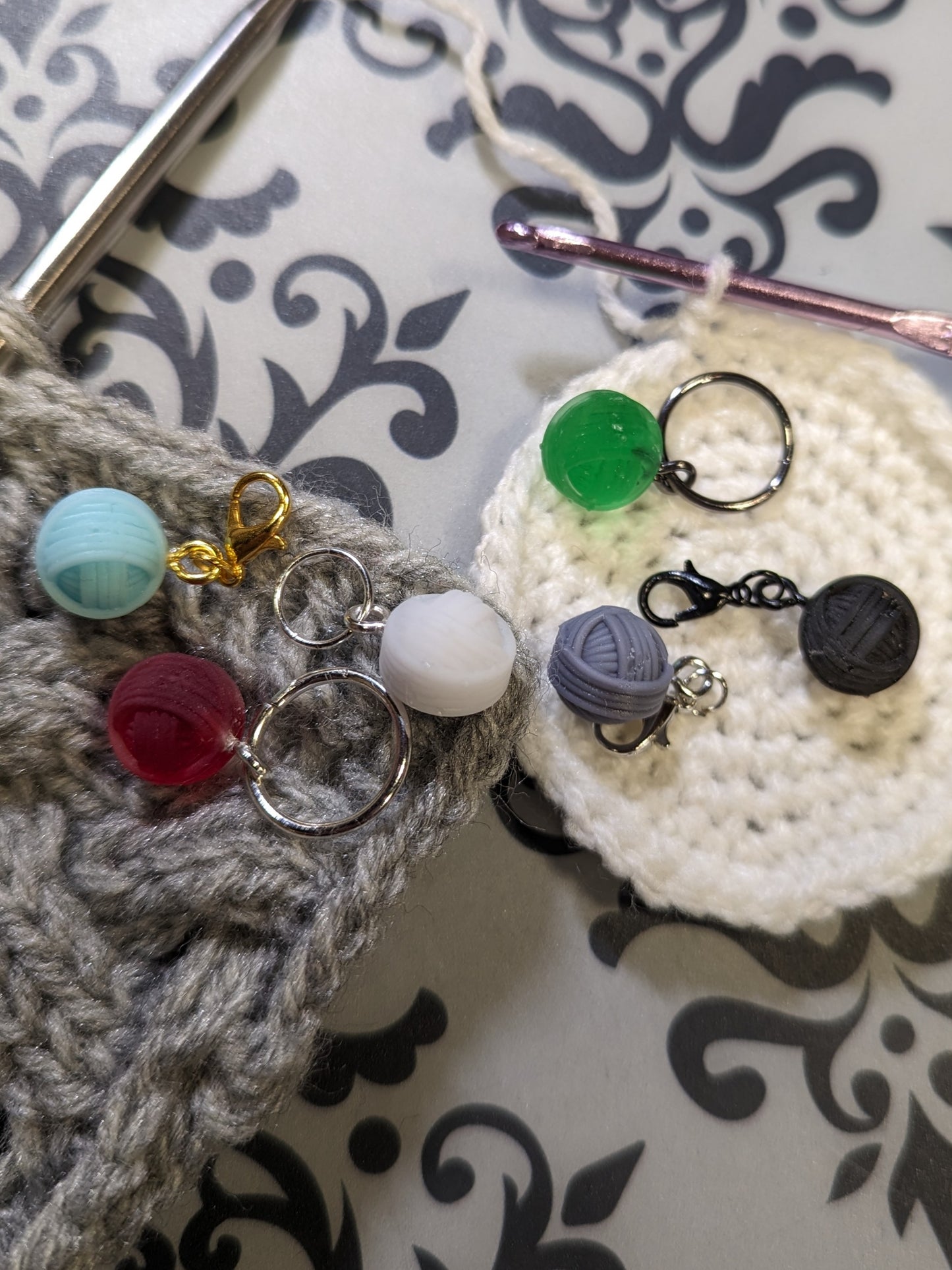 Yarn Ball Stitch Marker/Charm/zipper pull