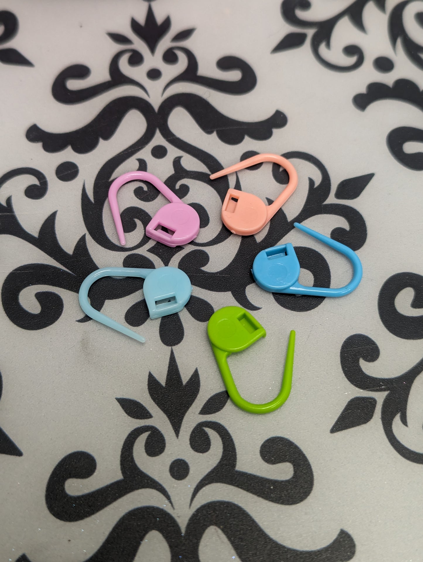 Plastic Stitch Markers