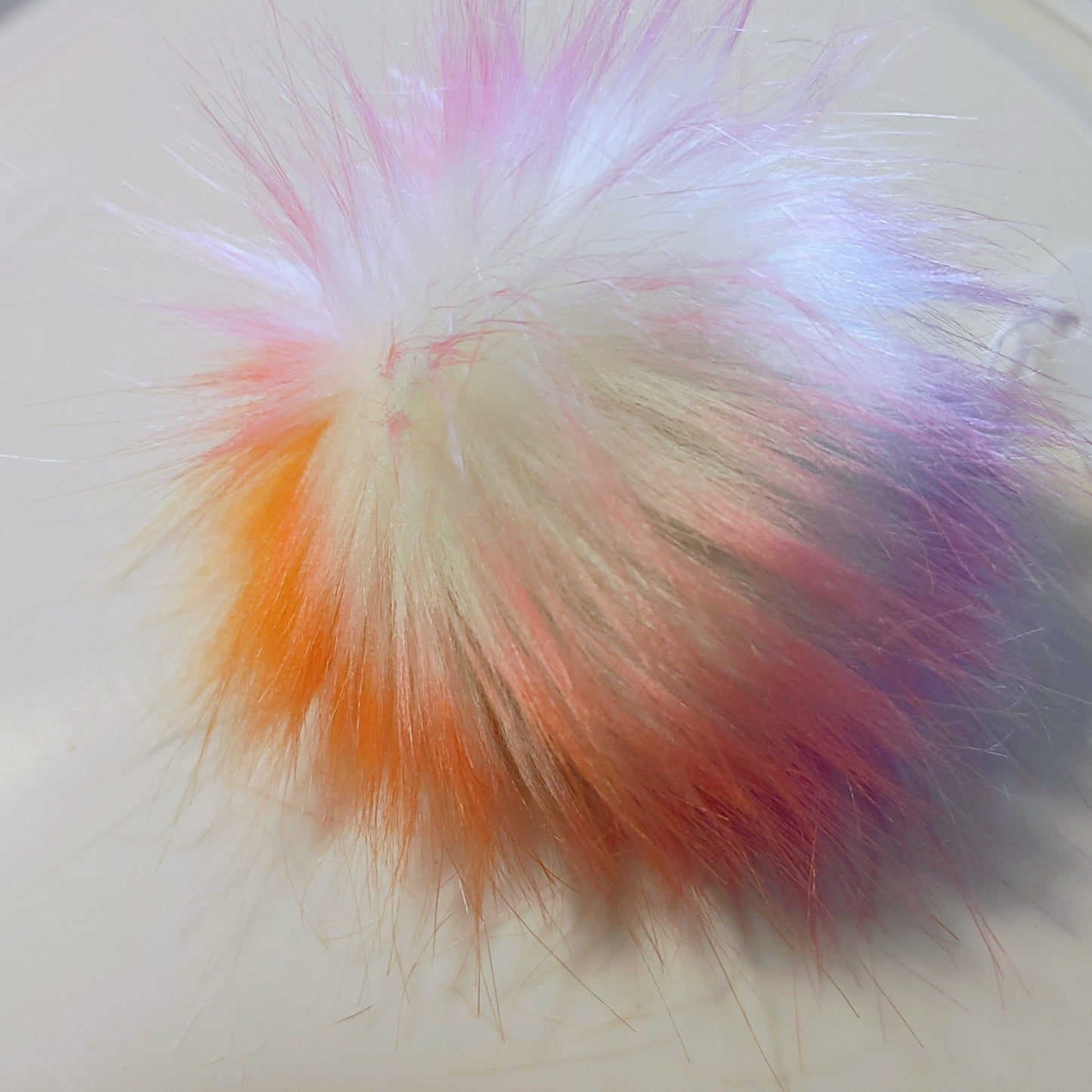 10 cm faux fur pompom