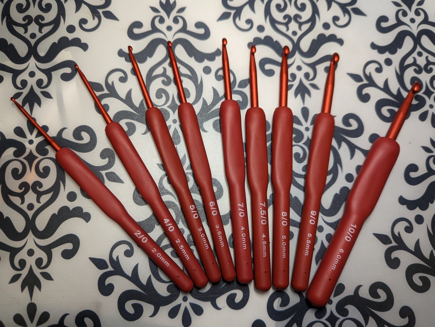 Crochet hooks with Silicone Handle 2.0mm-6.0mm