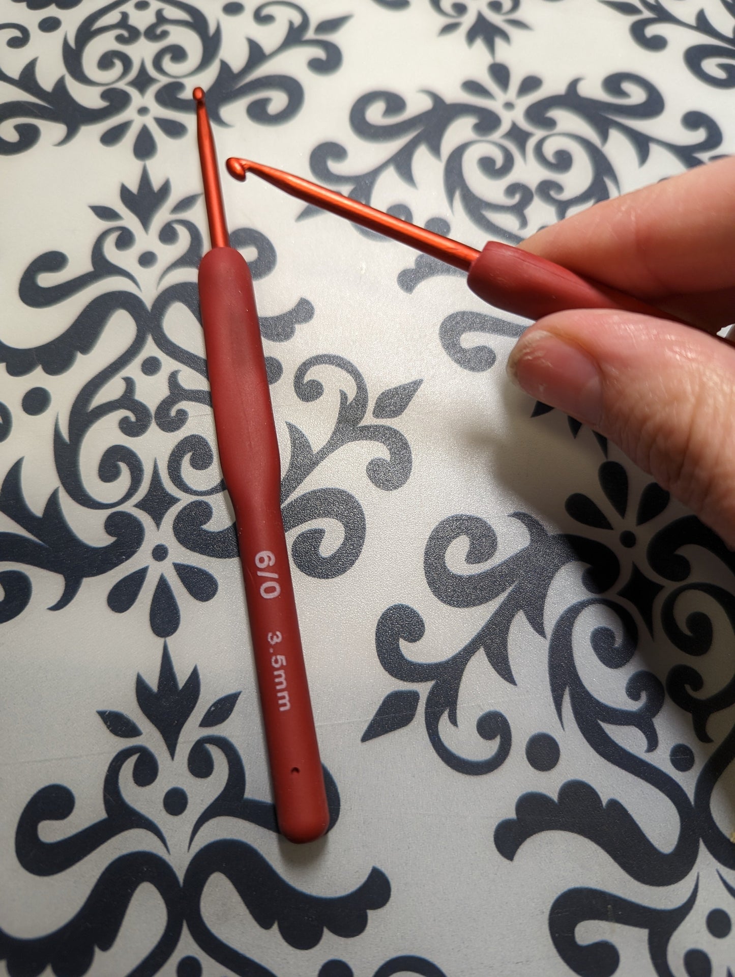 Crochet hooks with Silicone Handle 2.0mm-6.0mm