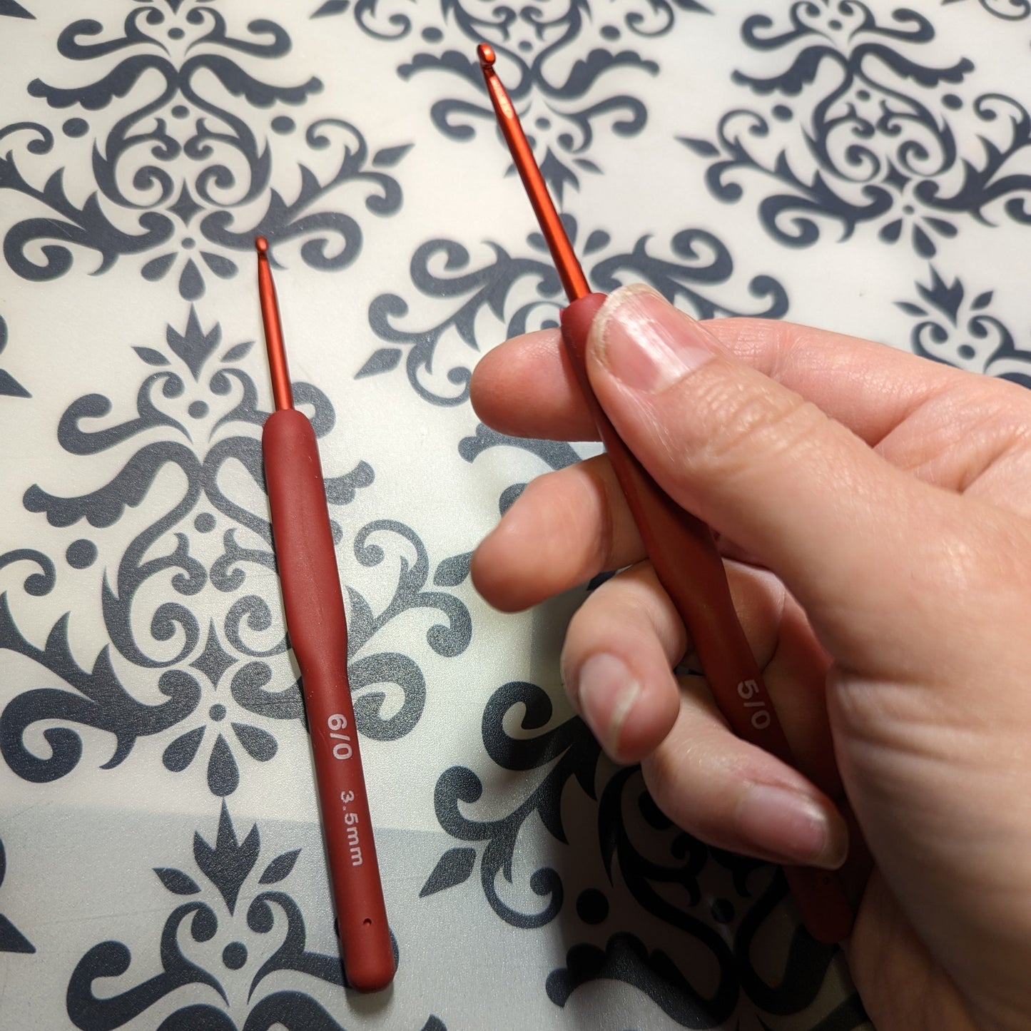 Crochet hooks with Silicone Handle 2.0mm-6.0mm