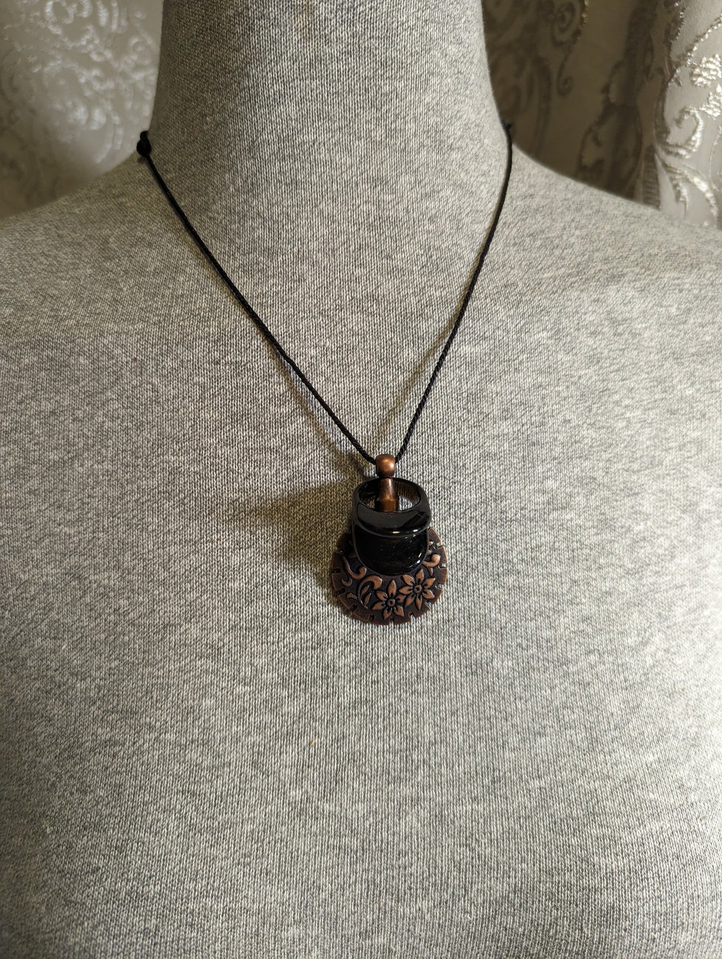 Thread Cutter Pendant Necklace